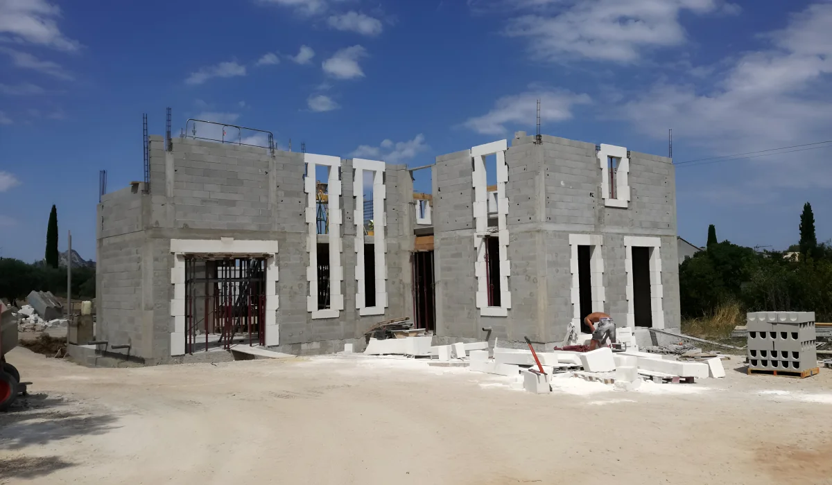 Soc De Construction Panzolato Entreprise De Maconnerie Saint Remy De Provence Construction De Maison Sur Mesure